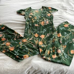 URBAN OUTFITTERS Green Long Romper Size S
